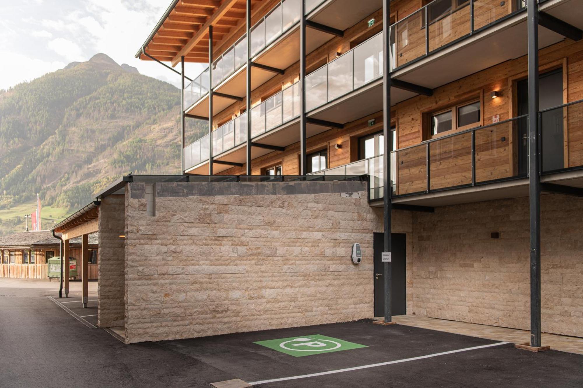 Alpenparks Montana Apartments Матрай-ин-Осттироль Экстерьер фото